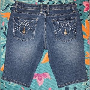 Infinito Bermuda Shorts